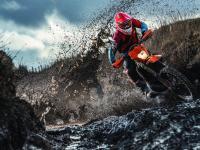 FB体育在线-库尔图瓦的封神之夜，欧冠淘汰赛的绝对统治与哥伦比亚奇迹的启示