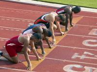 FB体育娱乐-赛道上的传奇对决，阿隆索驾驭阿斯顿马丁完胜威廉姆斯