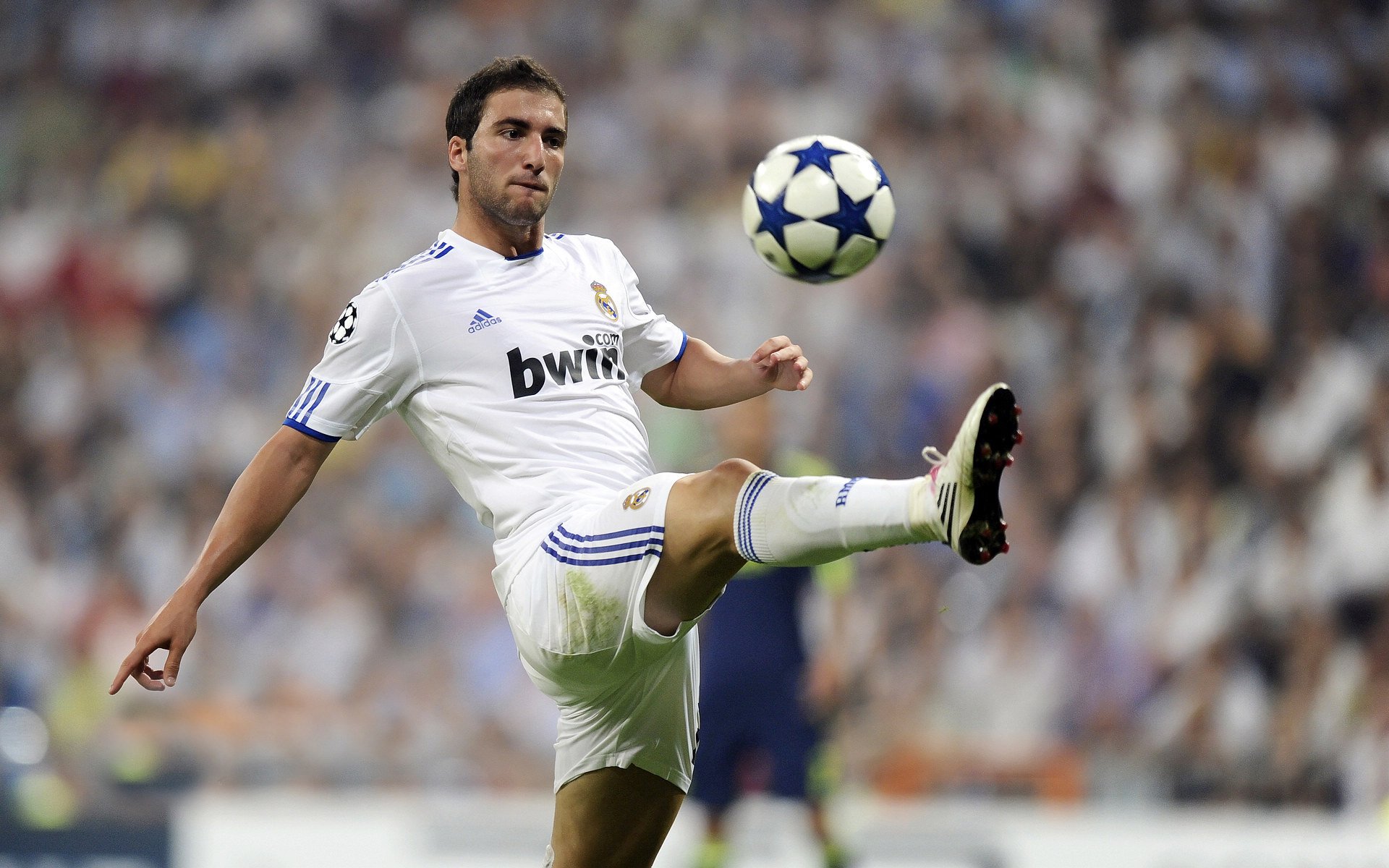 基耶萨的魔法时刻，德国战车如何在里昂上演史诗级翻盘