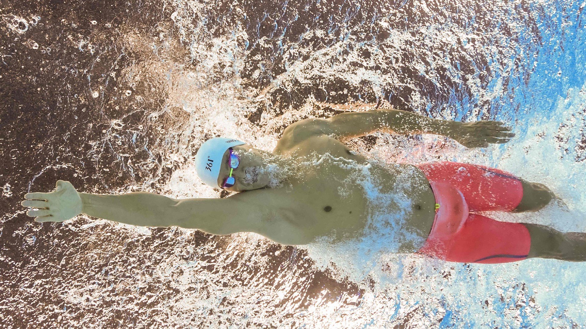 德罗赞的独舞，当深圳队遇见火箭，一场被个人才华定义的夜晚