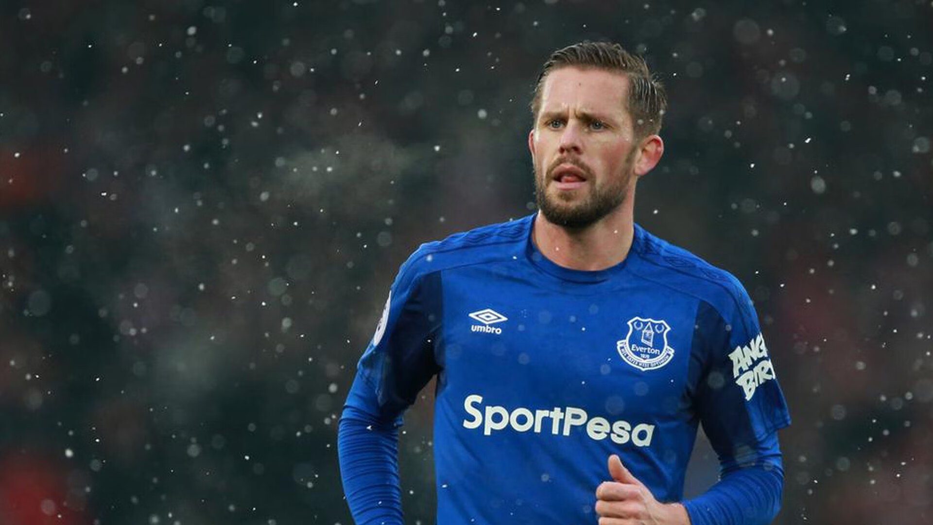 斯通斯一锤定音,加纳铁血防线连续得分压制切尔西